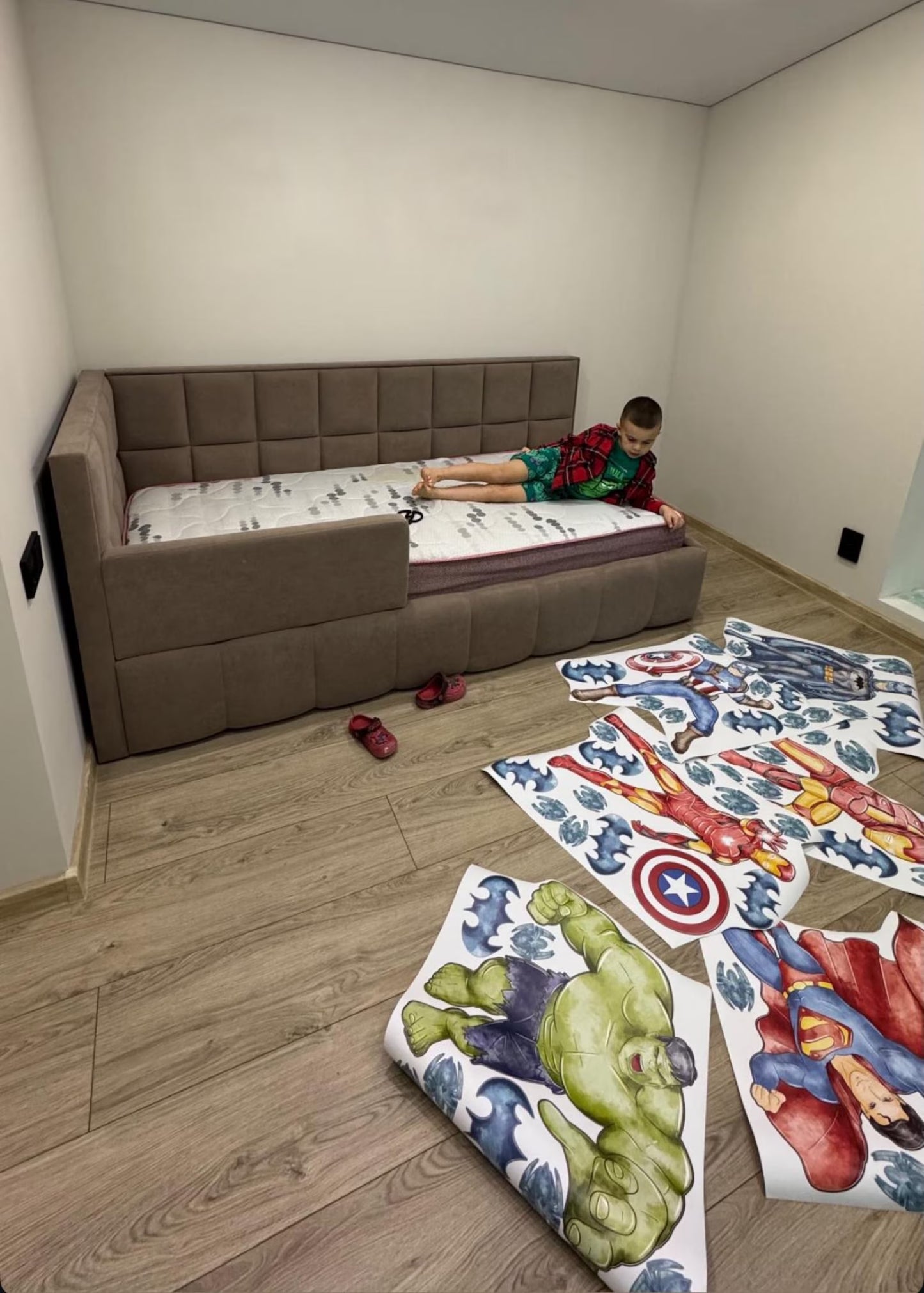 Superhero Wall Decal 1.13